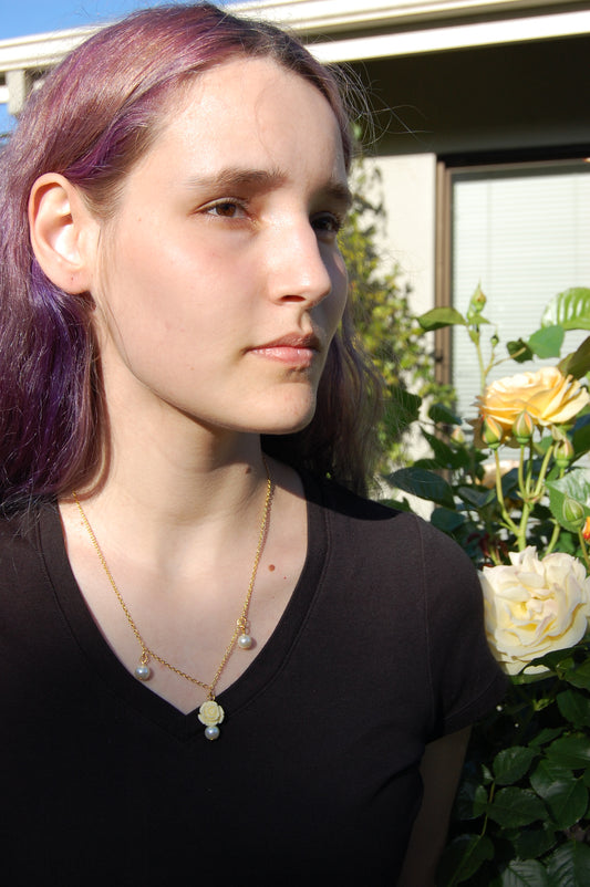 White Rose and Pearl Necklace